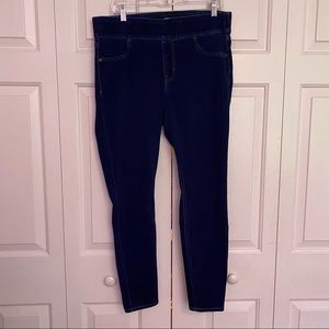 Old navy super skinny mid rise jeggings with built in sculpt size 14
